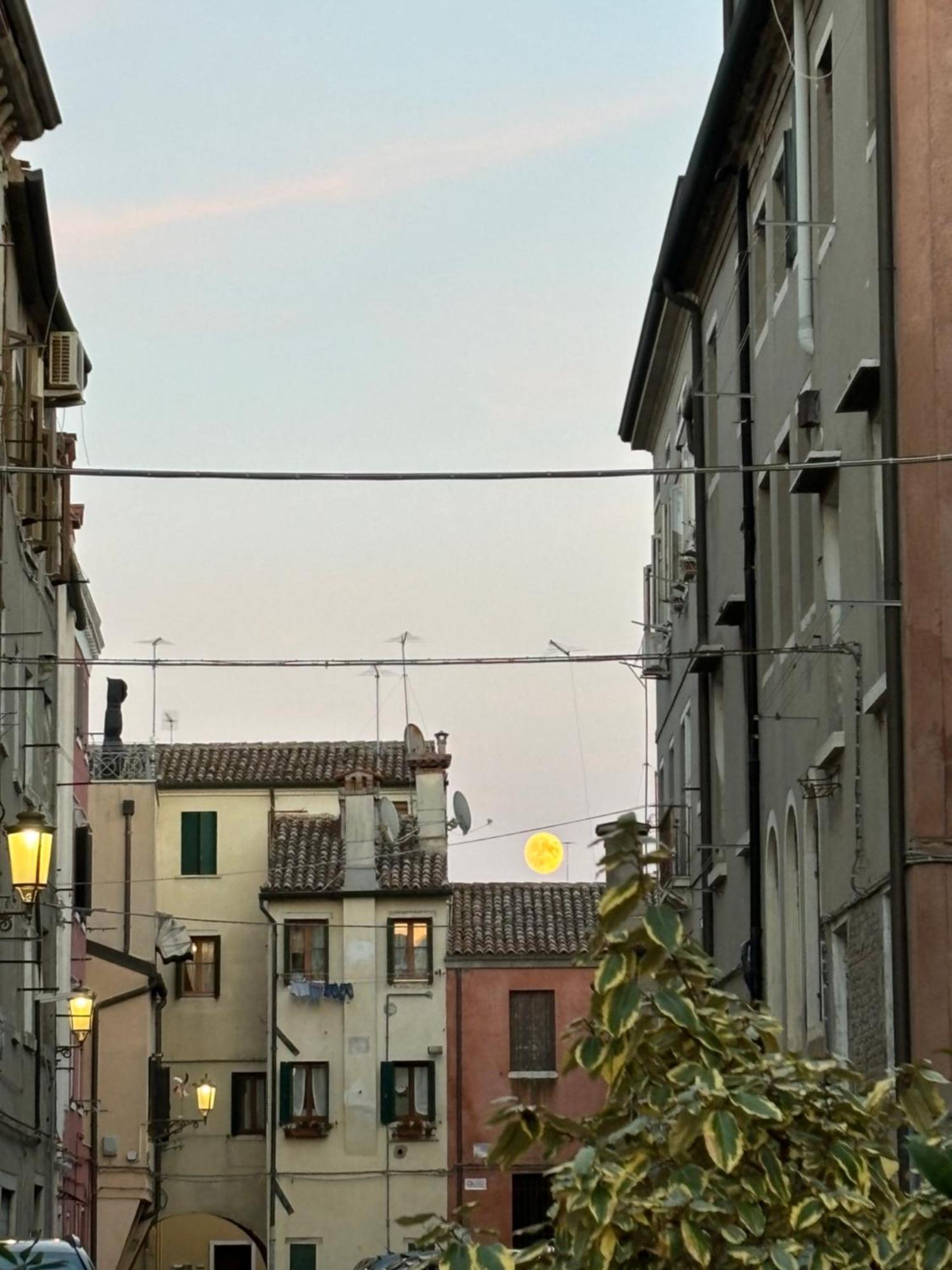 Ca' Donin - Centro Storico Apartment Chioggia Exterior photo
